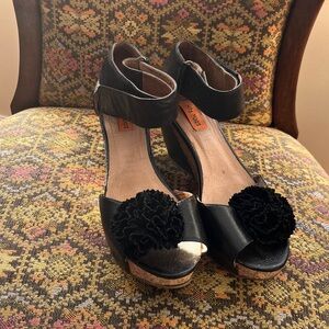 Miz Mooz 6.5 Wedge Sandal